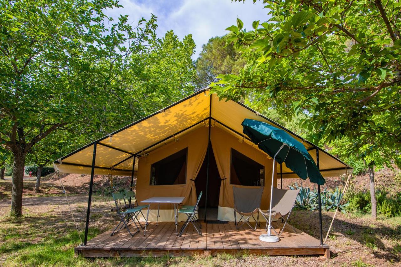Camping Onlycamp Des Halles Decize Exterior foto
