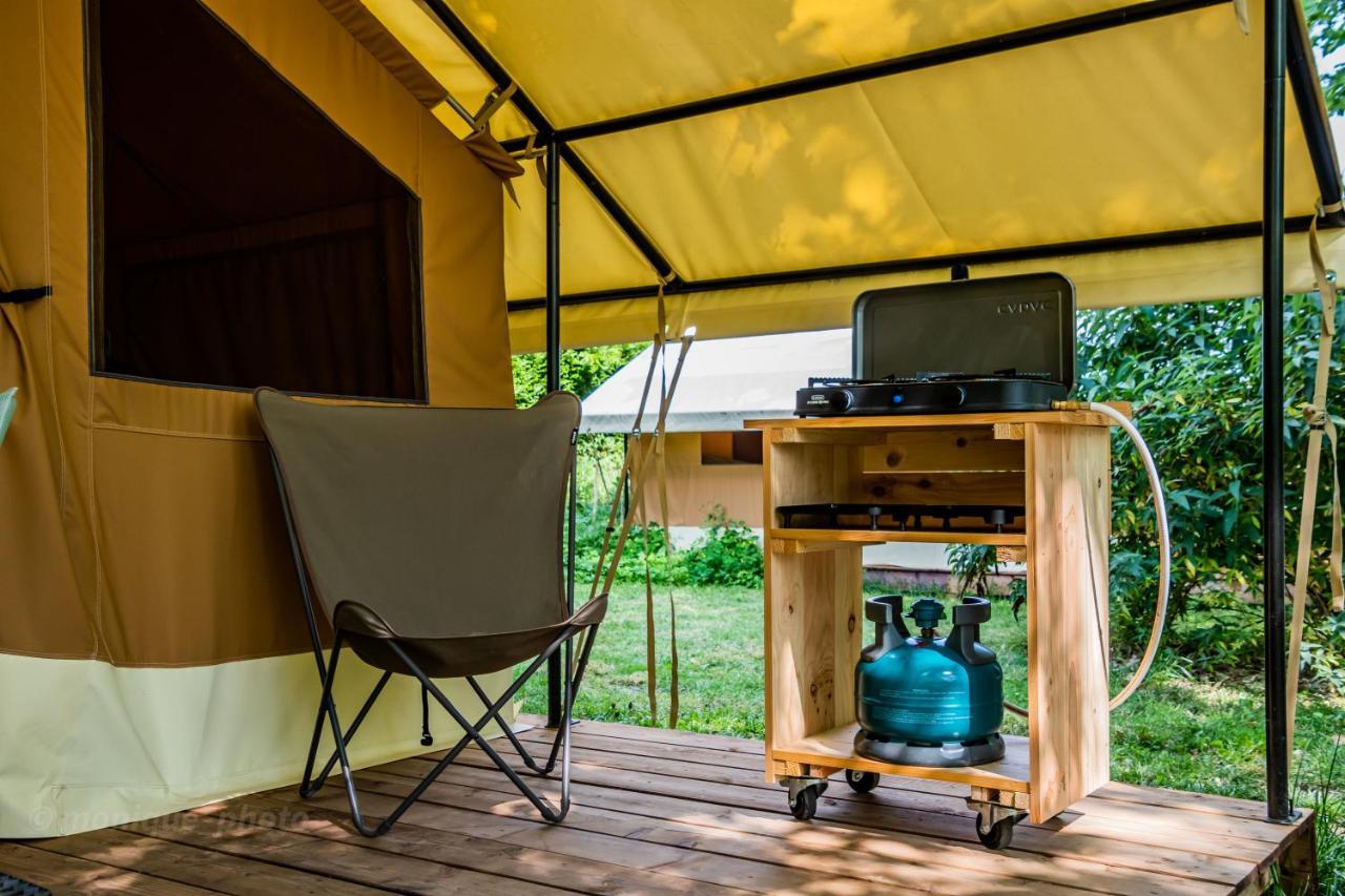 Camping Onlycamp Des Halles Decize Exterior foto